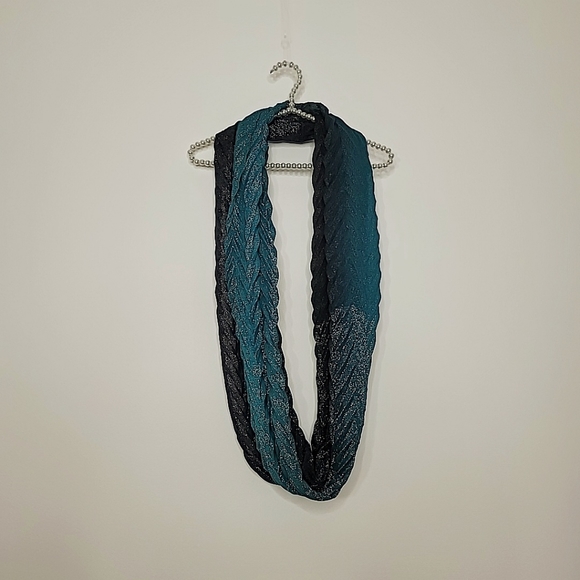 SCARF INFINITY LOOP SHIMMERY - Picture 3 of 10